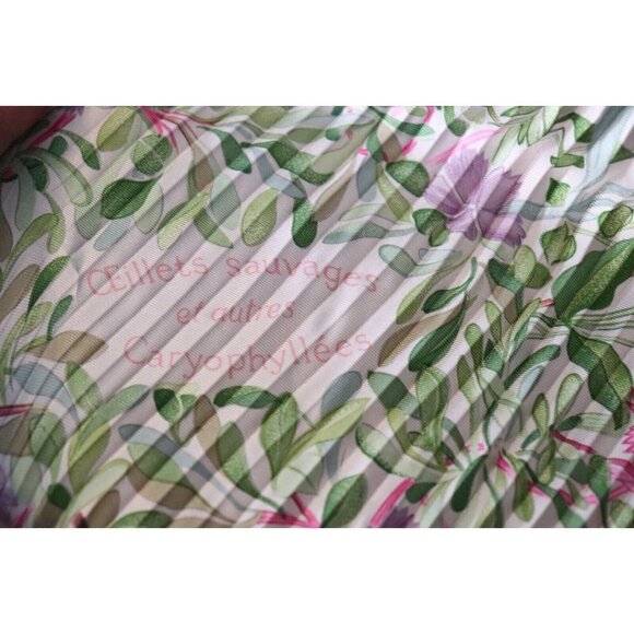 Hermes N. Goulandris Pink Scarf Plisse Oeillets Sauvages Et Autres Caryophyllees - Picture 5 of 11